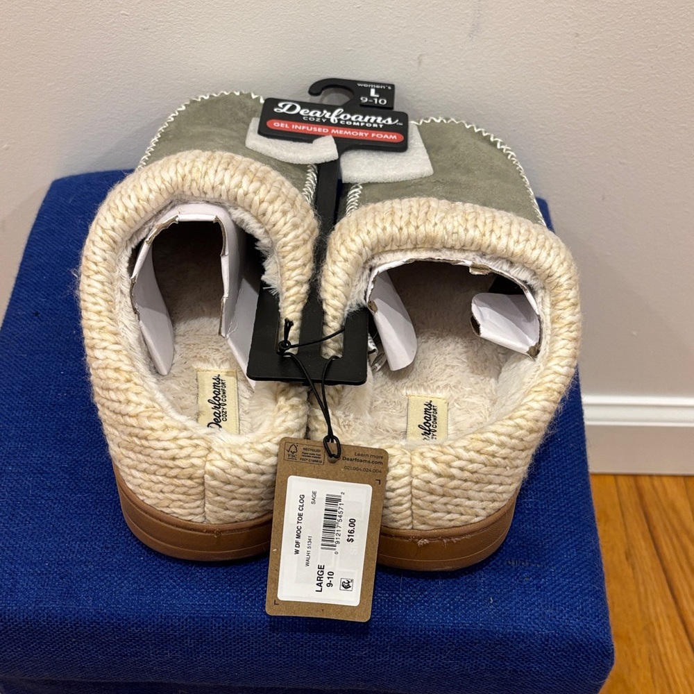 Dearfoams Green and Cream Knit Cuff Slippers - Picture 2 of 5